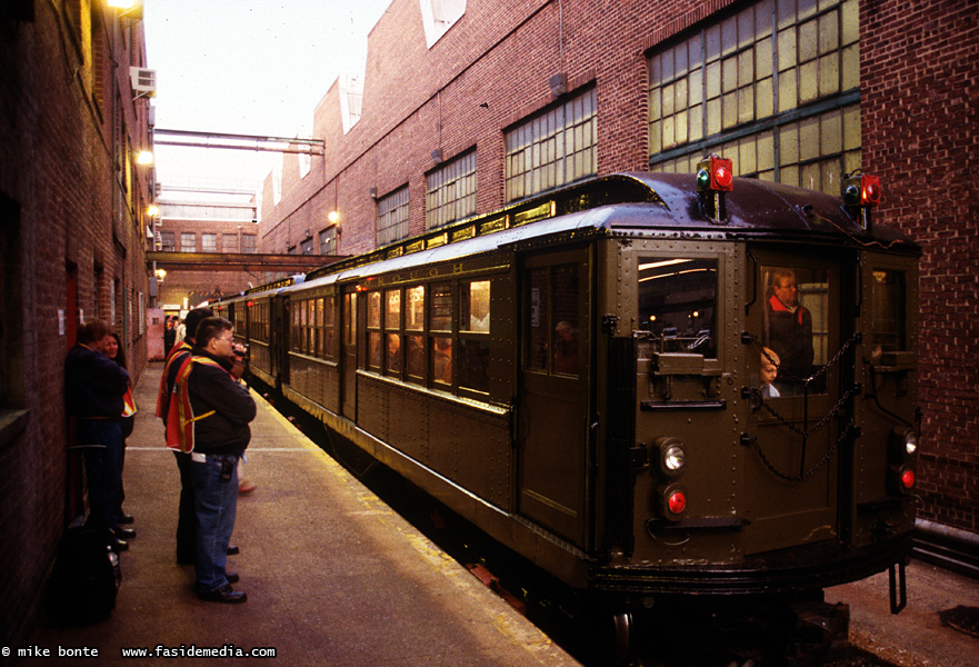 Low-Vs at 207th St Yard