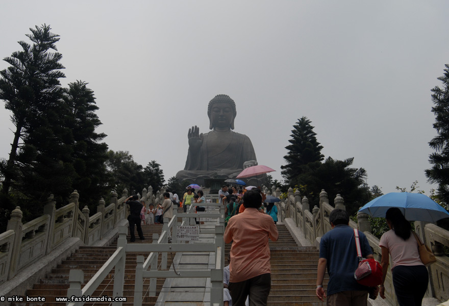 Buddha Under Haze