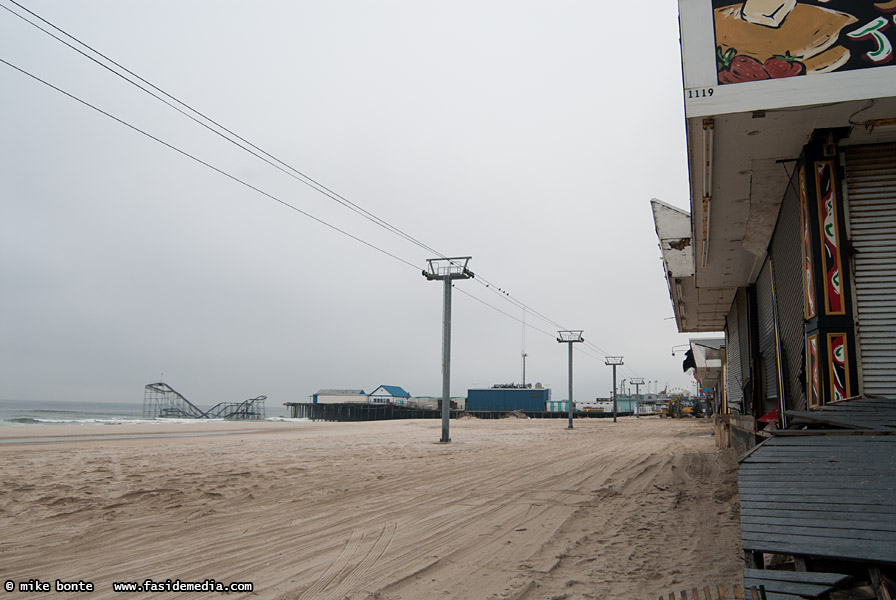 Boardwalk and Jet-Star from Fremont Ave.