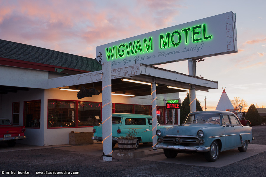 WigWam Motel Sunset