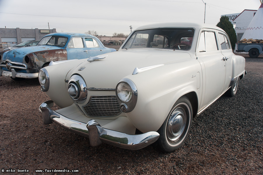 Old Cars At The WigWam