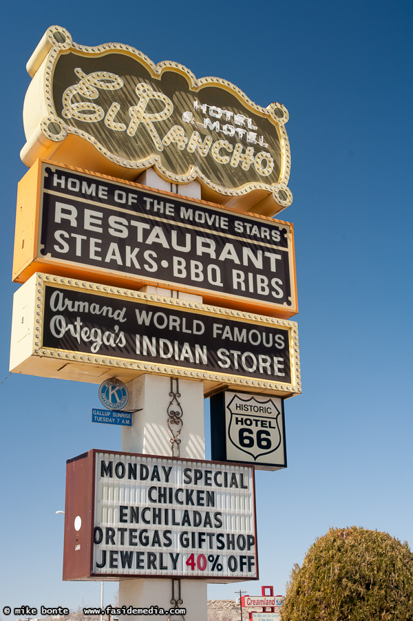 El Rancho Sign