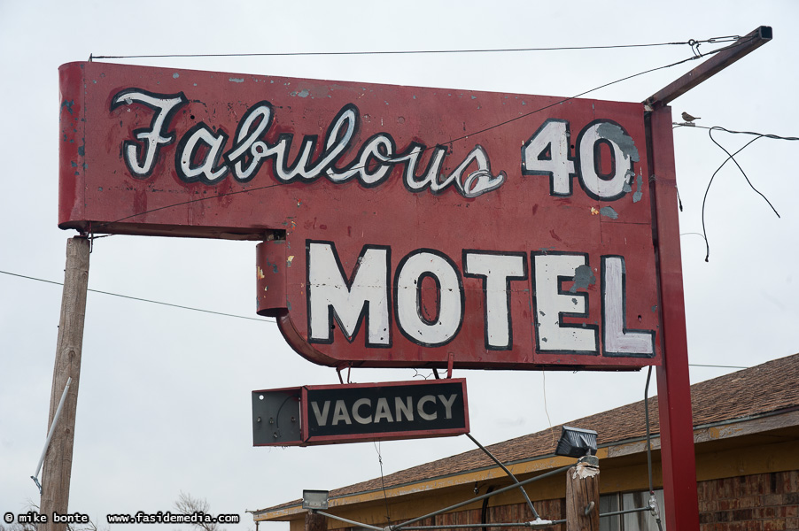 Fabulous 40 Motel Sign