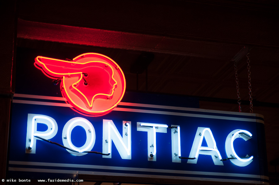 Pontiac Neon